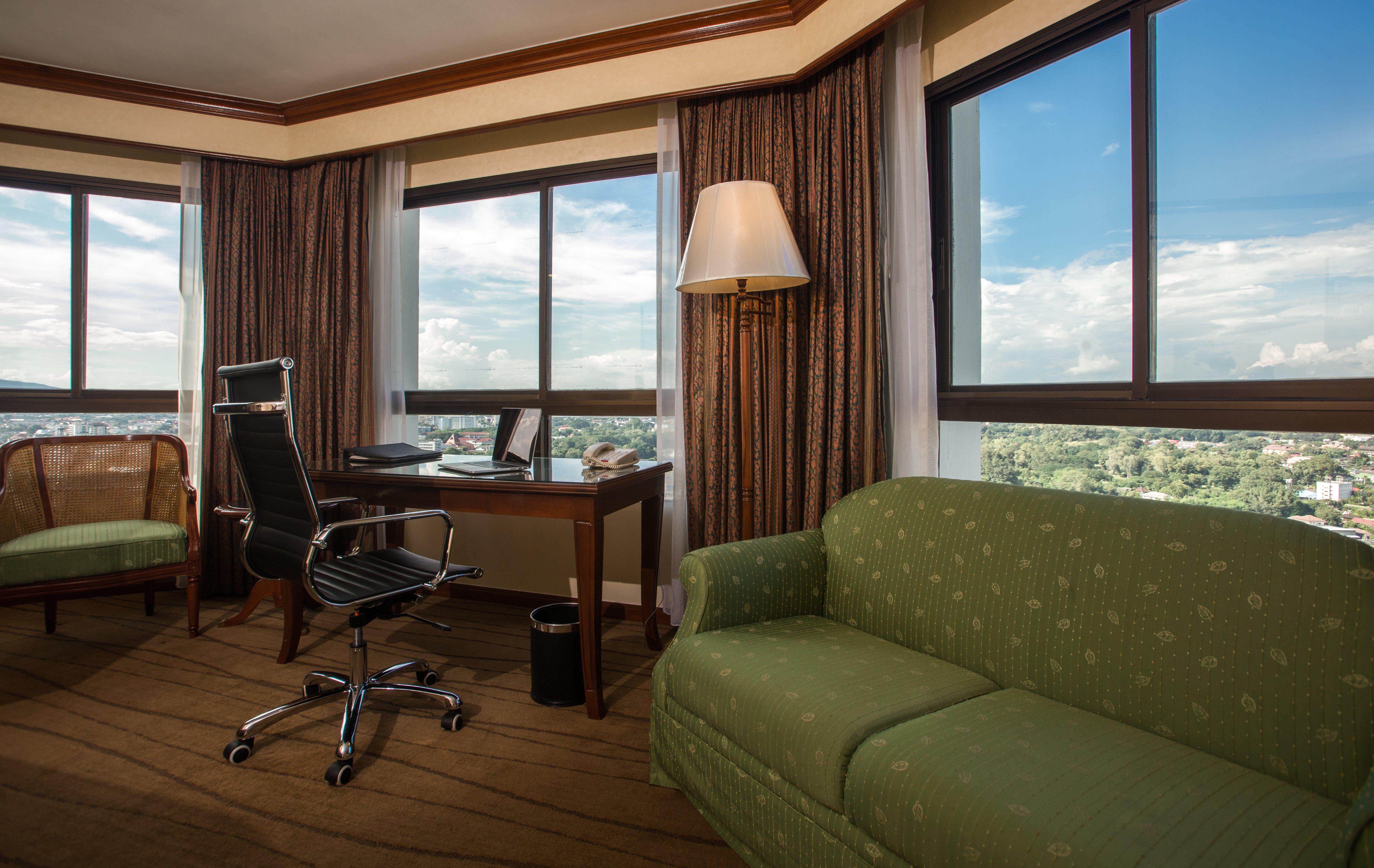 酒店 Centara Riverside 4*