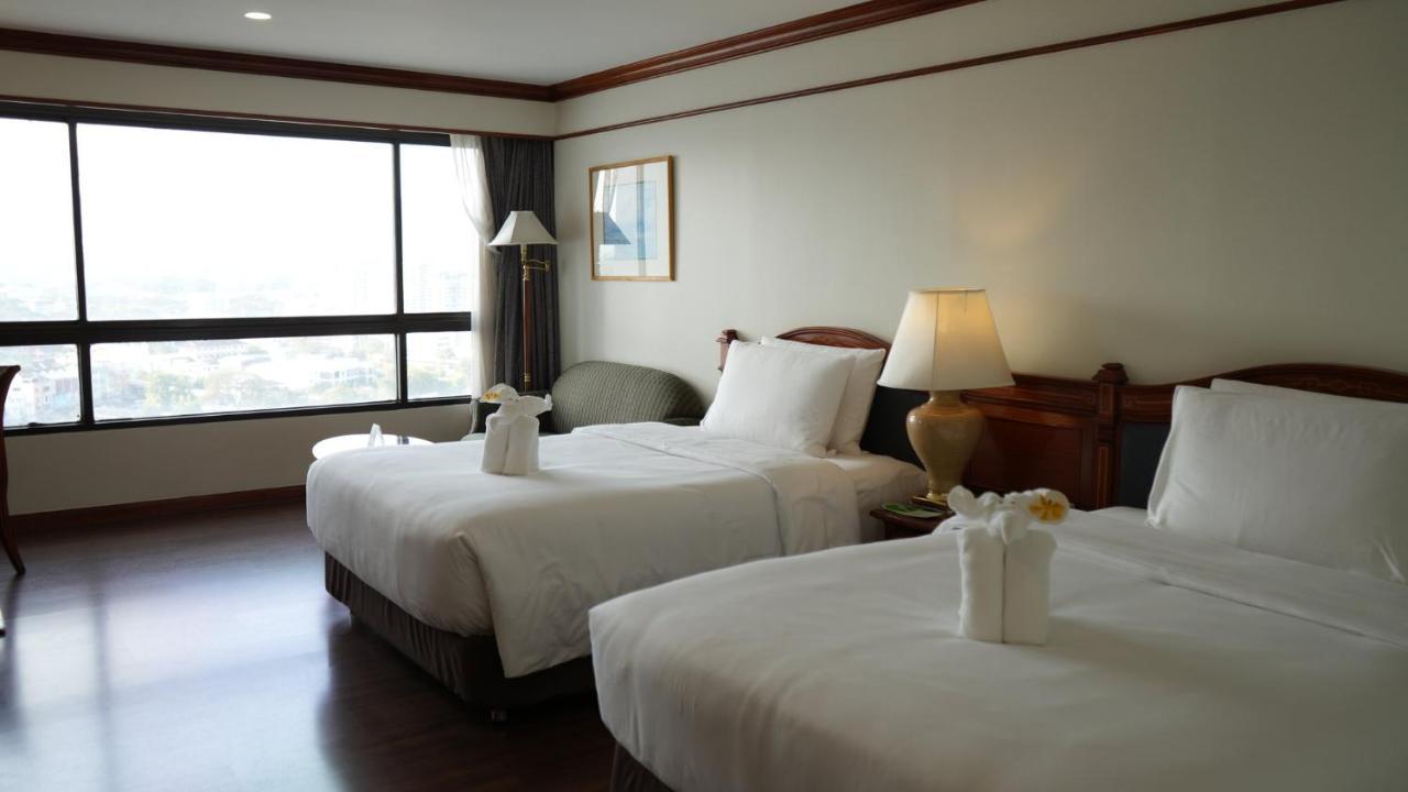Centara Riverside 酒店 4*