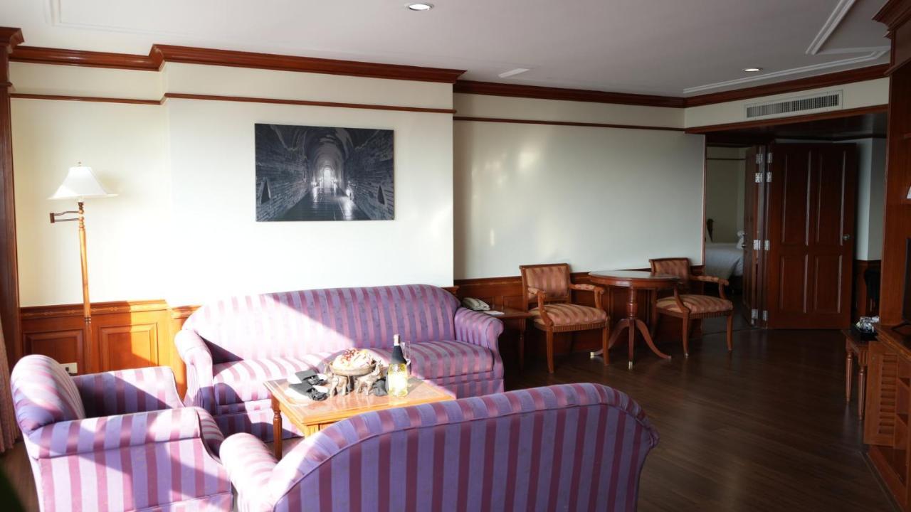 酒店 Centara Riverside 清迈
