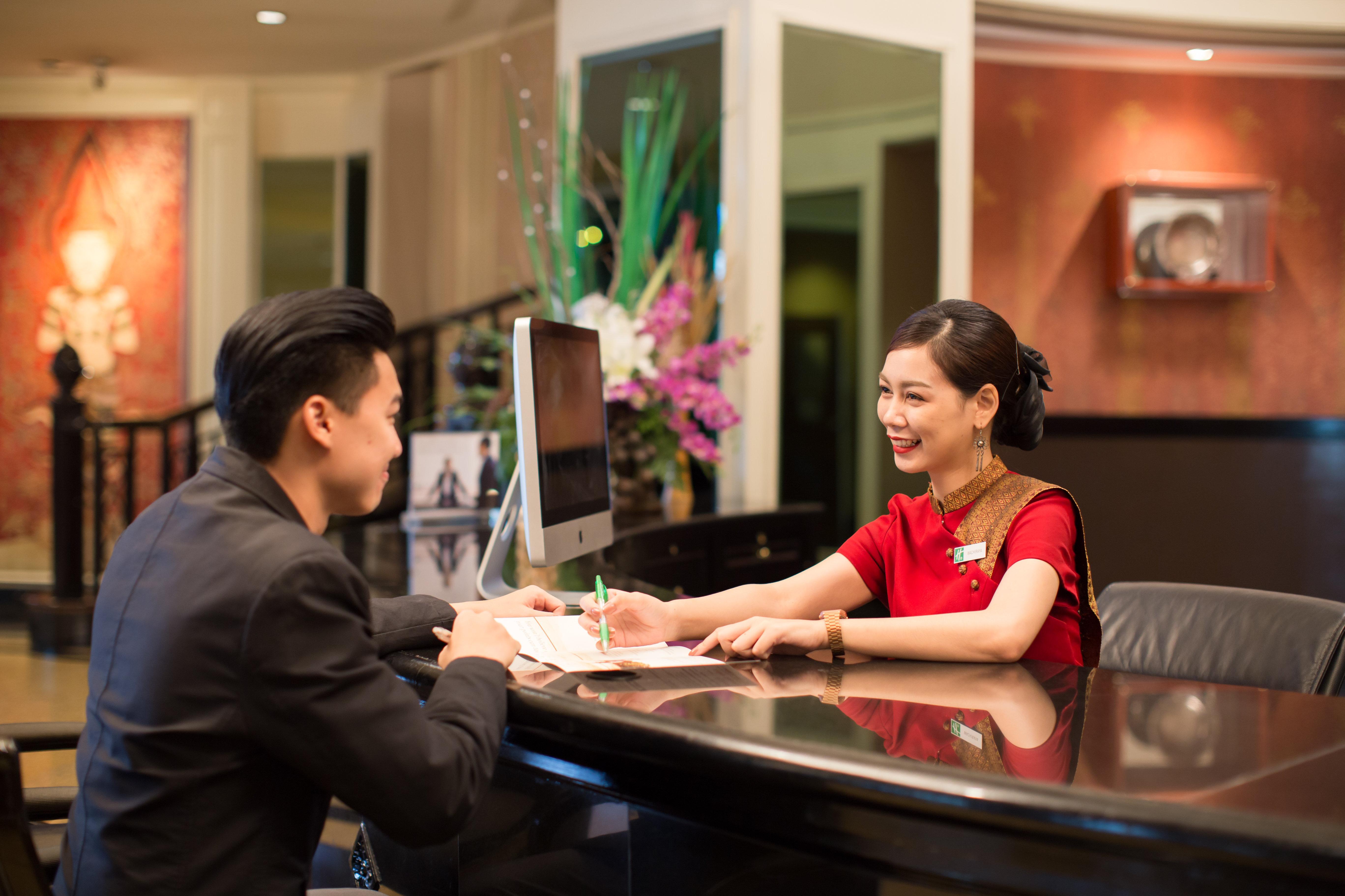 Hotel Centara Riverside 4*